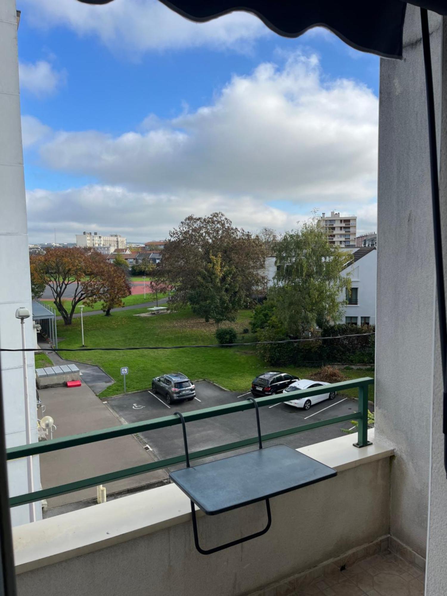 Maola, Calme Et Central Reims Exterior photo
